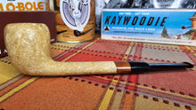Load image into Gallery viewer, Driftwoodie x Greywoodie Strawberry Shape Pipe