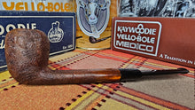 Load image into Gallery viewer, Greywoodie Gnarl Brown Strawberry Pipe