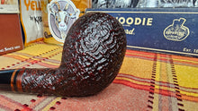 Load image into Gallery viewer, Kaywoodie Handmade pipe 4822 Devil Anse