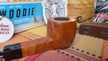 Load image into Gallery viewer, Kaywoodie Super Grain Panel Pipe